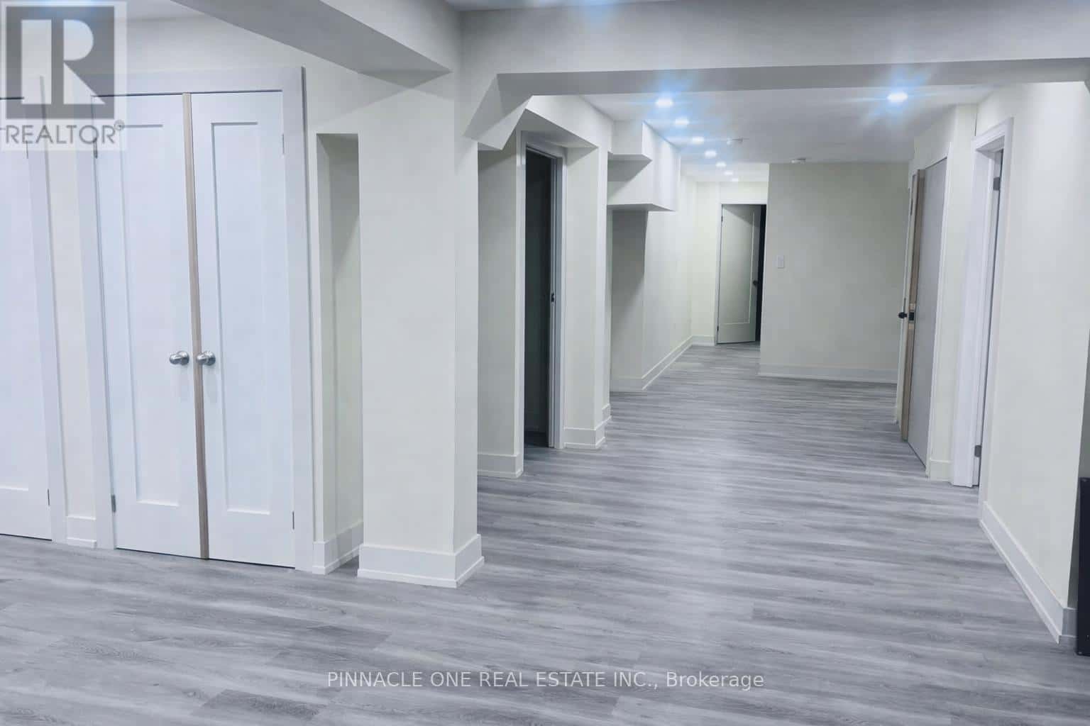 Vaughan (Kleinburg) — Vaughan (Kleinburg) - Photo 2 of 7