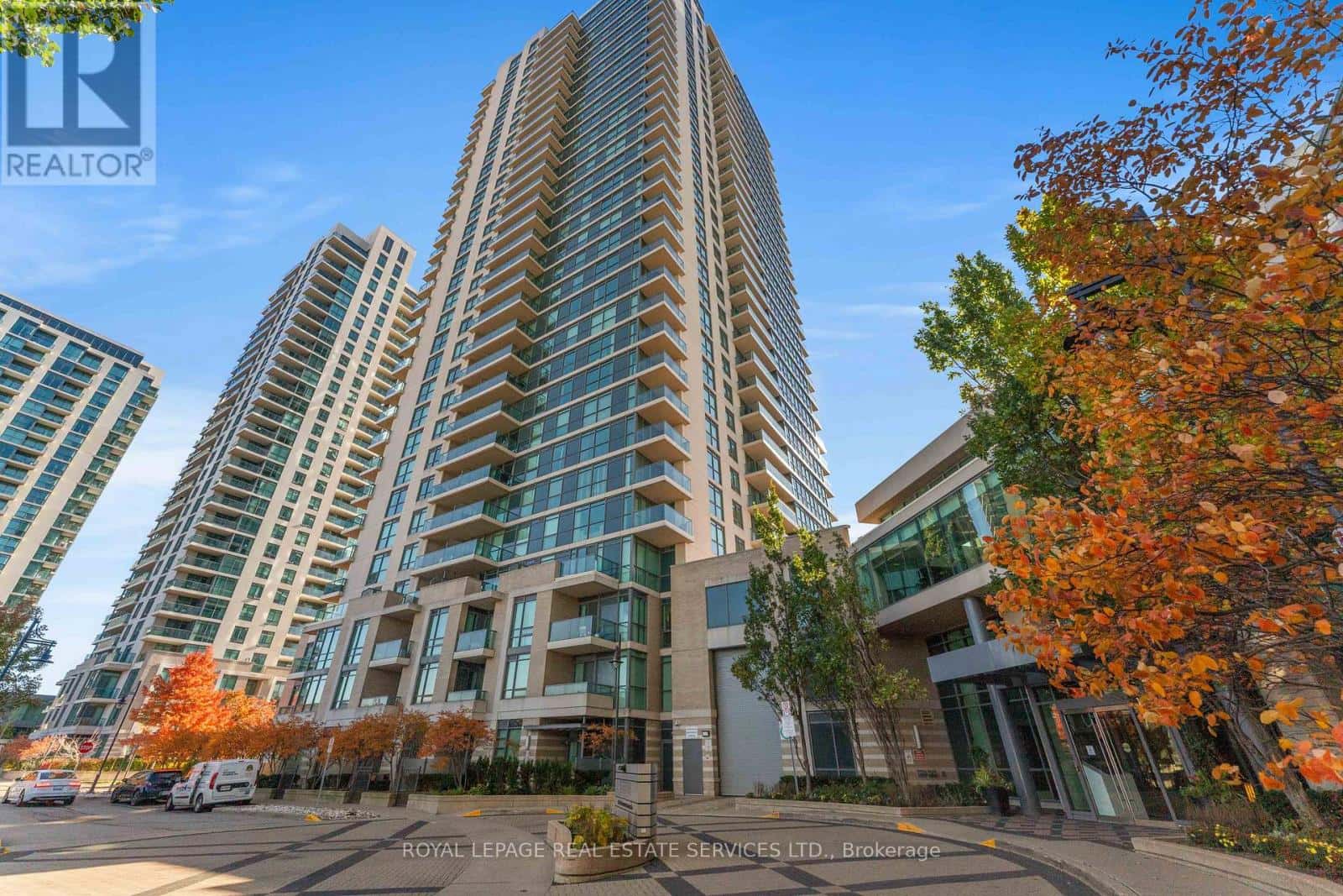 Toronto (Islington-City Centre West) — Toronto (Islington-City Centre West) - Photo 2 of 49