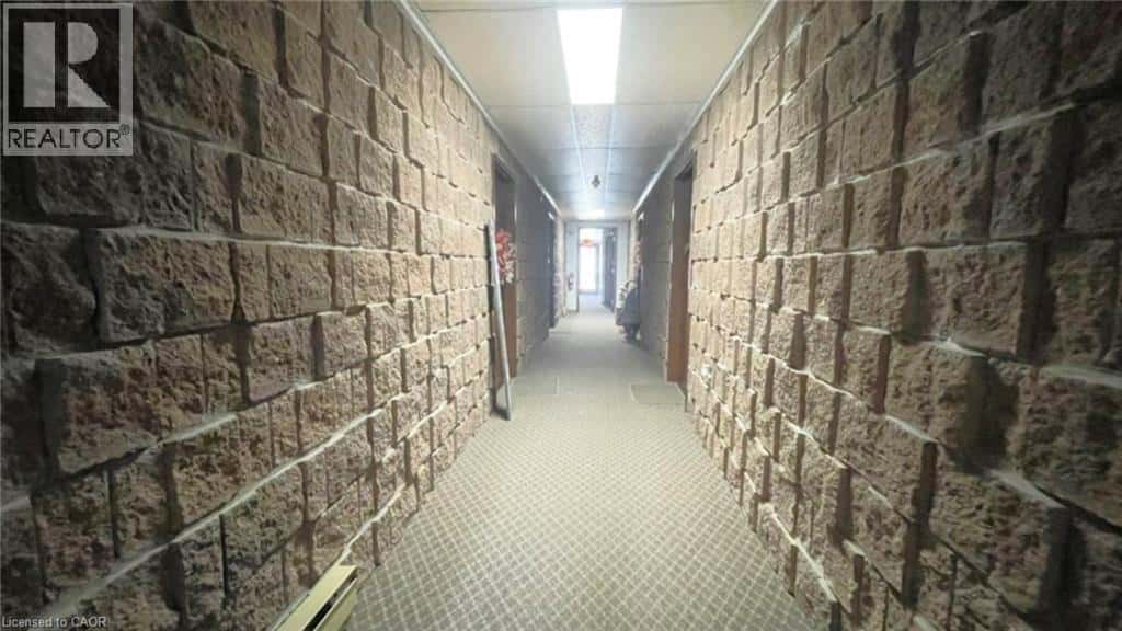 470 ELIZABETH Street E — Listowel, Ontario - Photo 5 of 21