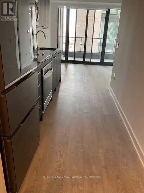 Vaughan — Vaughan - Photo 5 of 8