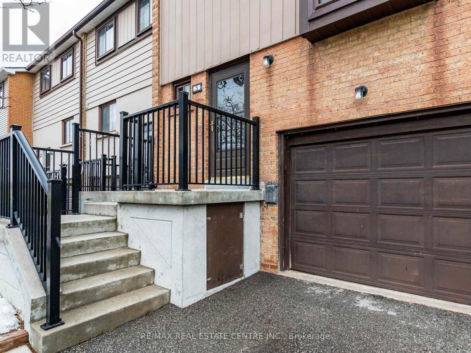 Brampton (Central Park) — Brampton (Central Park) - Photo 5 of 42