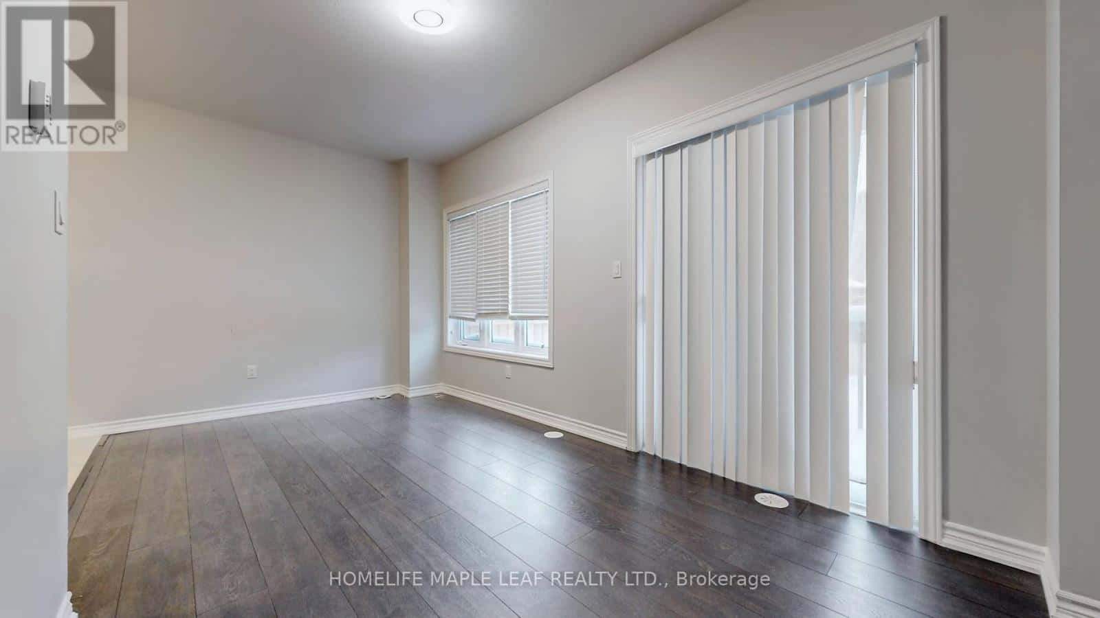 Hamilton (Waterdown) — Hamilton (Waterdown) - Photo 4 of 40