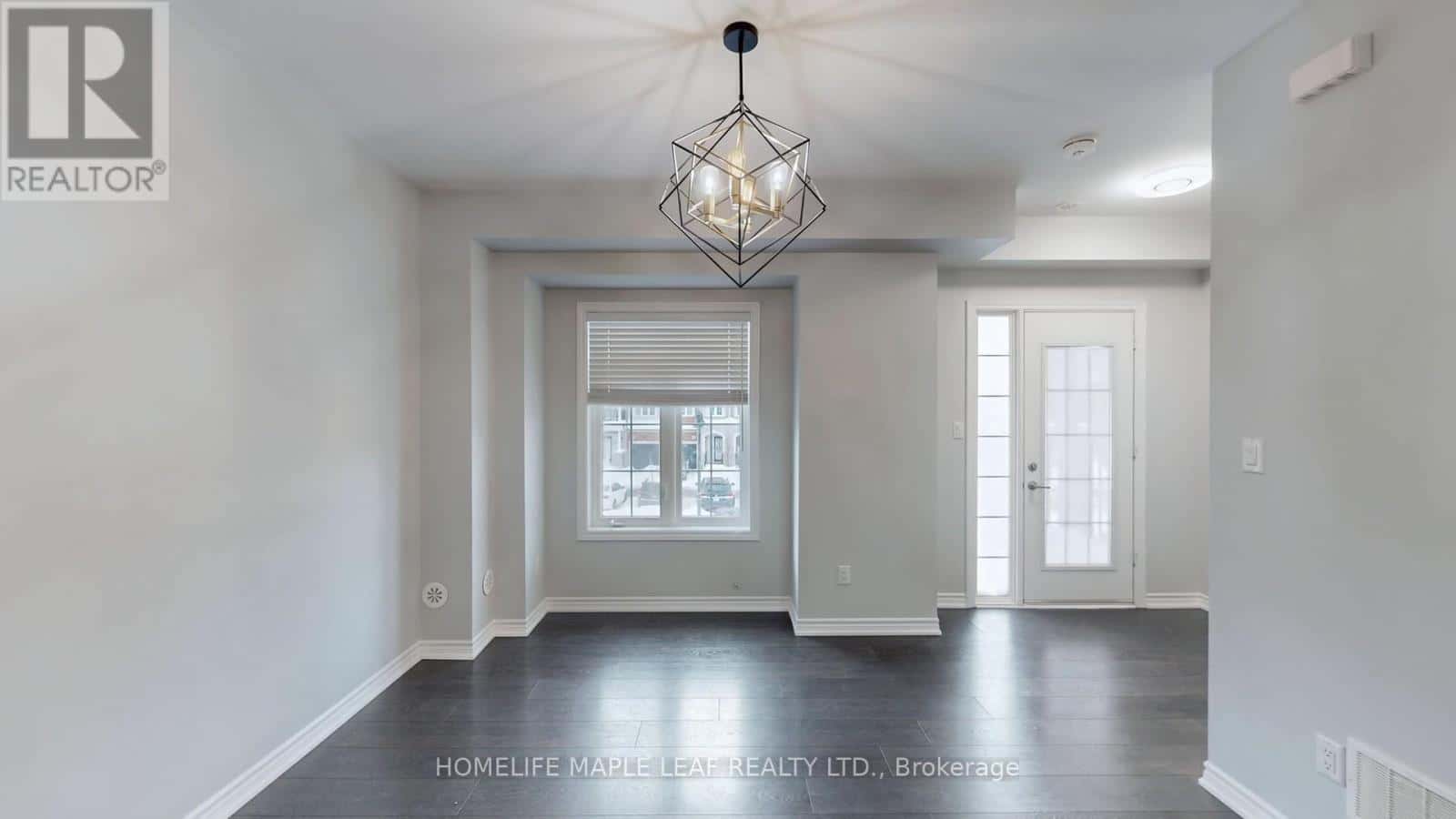 Hamilton (Waterdown) — Hamilton (Waterdown) - Photo 5 of 40