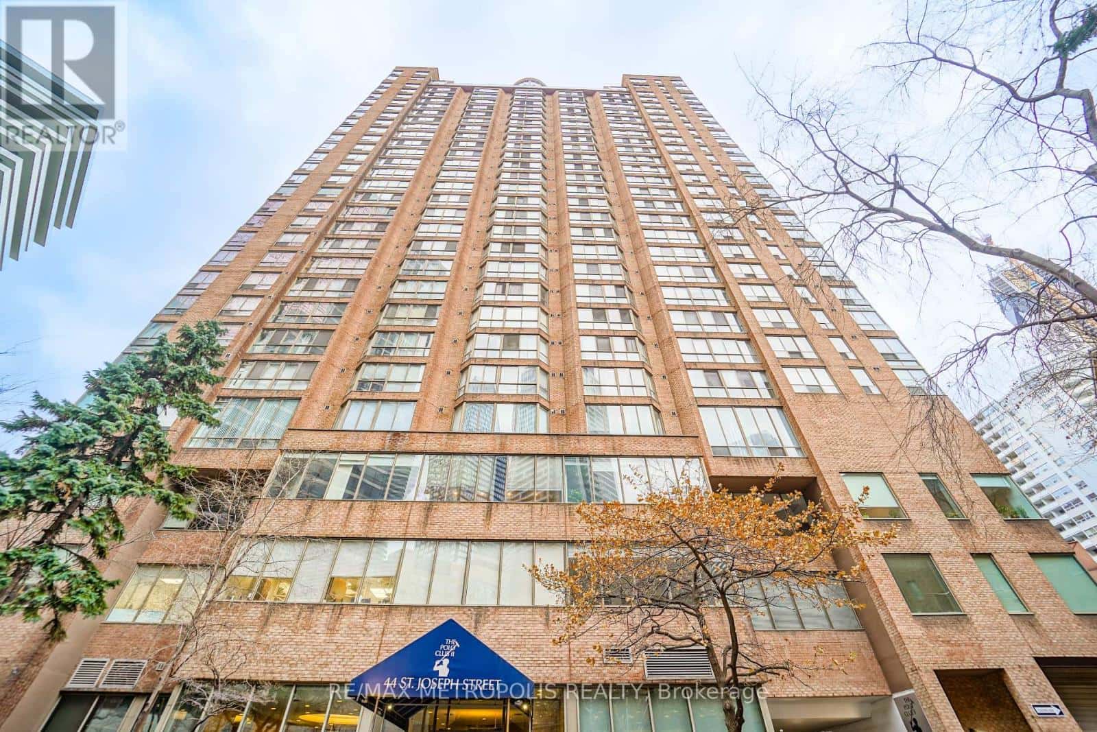 317 - 1033 BAY STREET — Toronto (Bay Street Corridor) - Photo 2 of 34