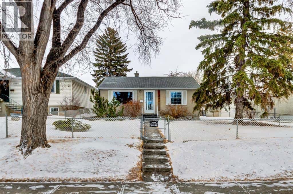 Calgary — Calgary - Photo 4 of 32