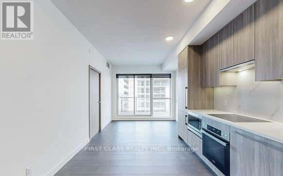 Toronto (Bayview Village) — Toronto (Bayview Village) - Photo 4 of 23