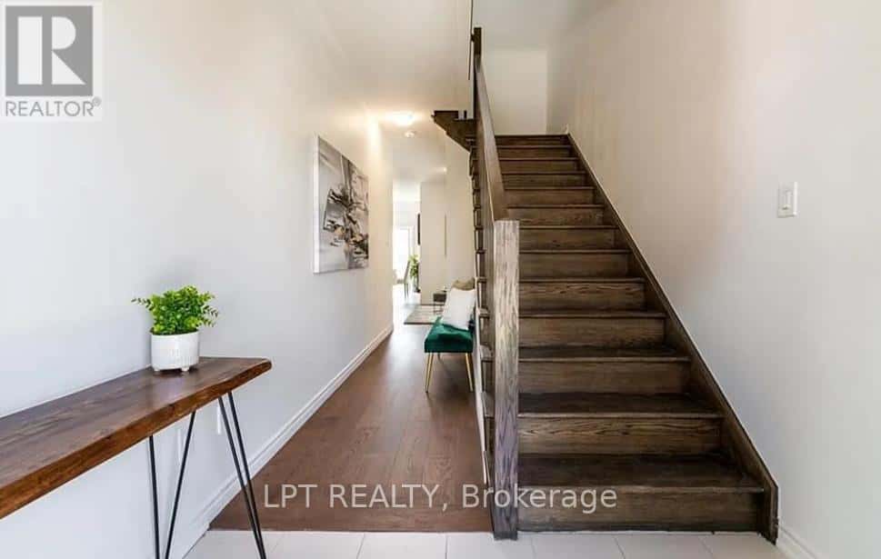 Brantford — Brantford - Photo 2 of 16