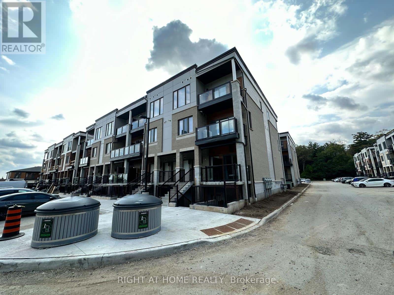 Cambridge — Cambridge - Photo 3 of 15