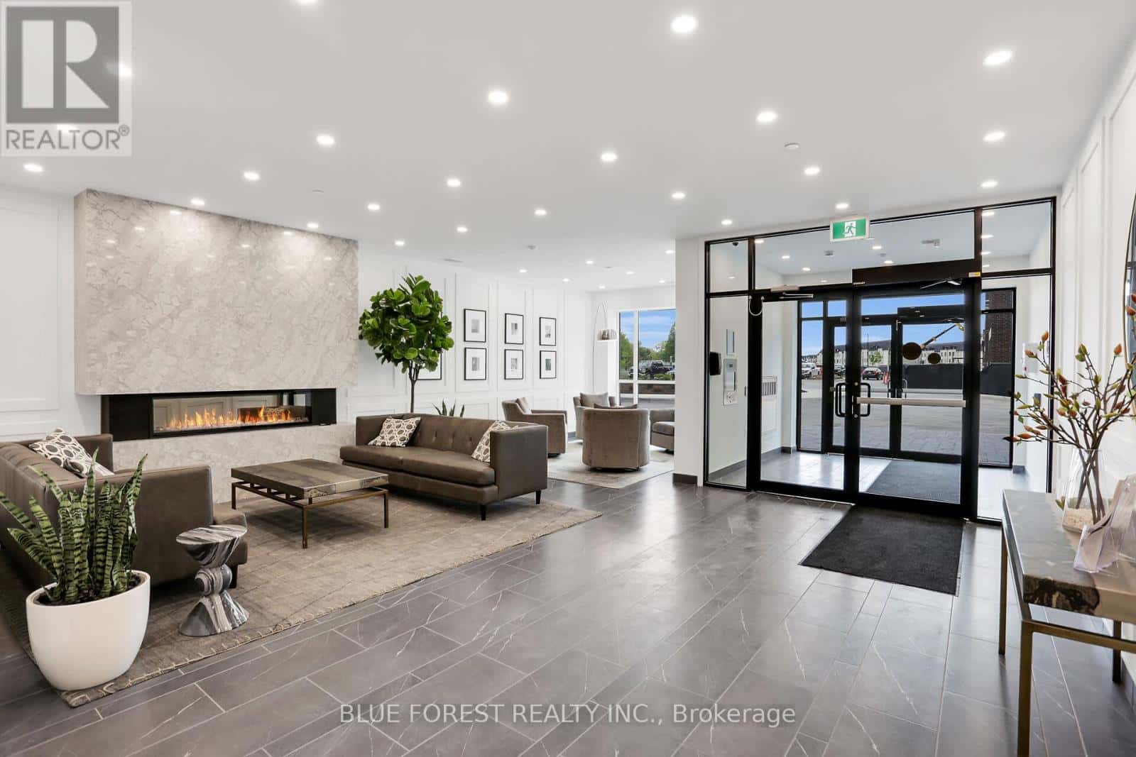 London North (North R) — London North (North R) - Photo 4 of 35