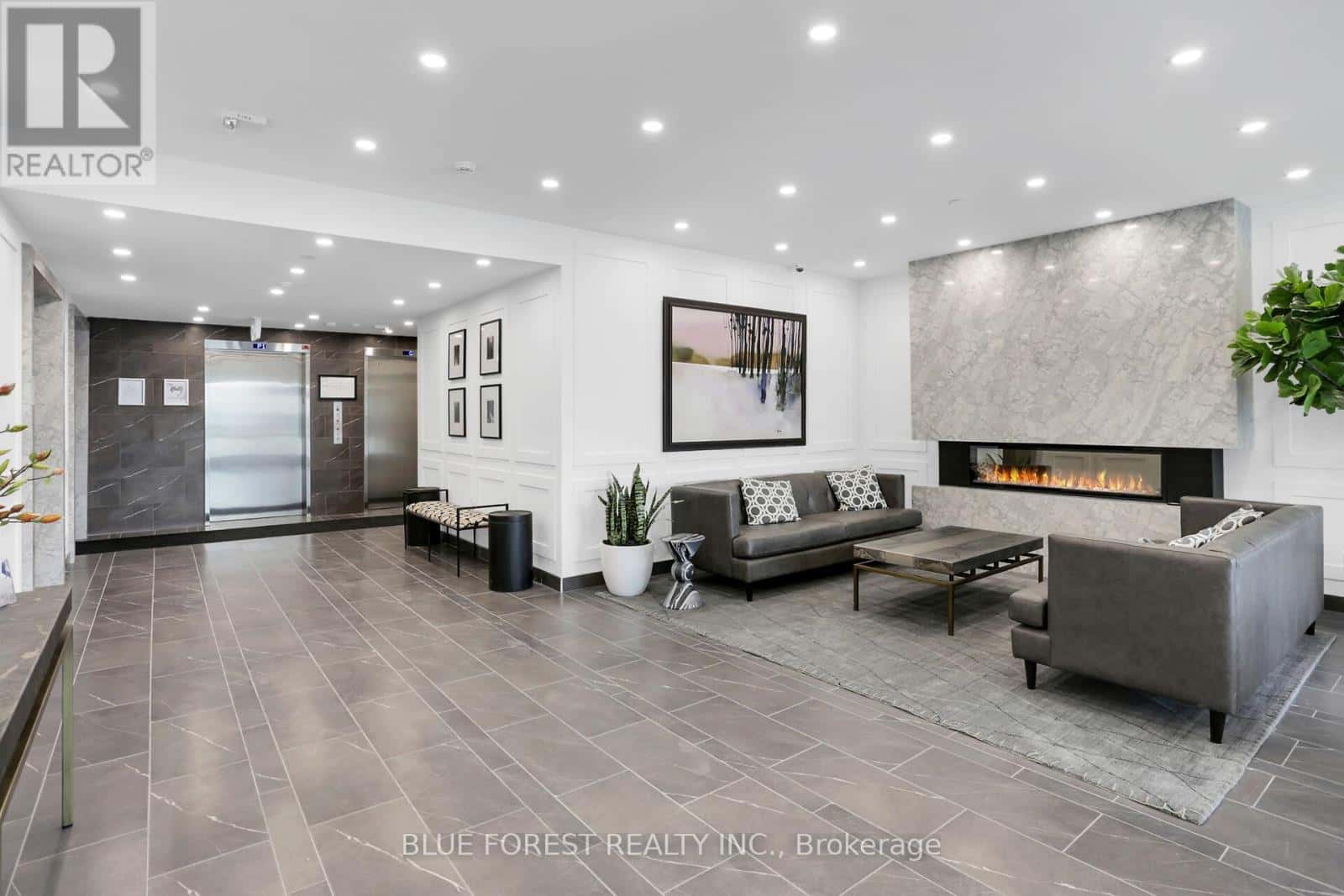 London North (North R) — London North (North R) - Photo 5 of 35