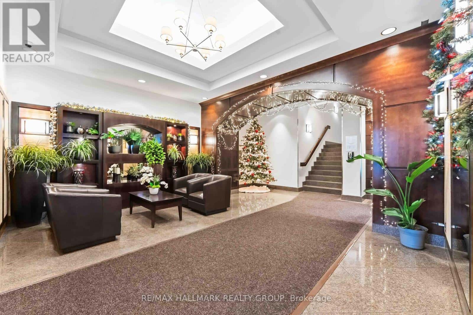 Ottawa — Ottawa - Photo 3 of 27