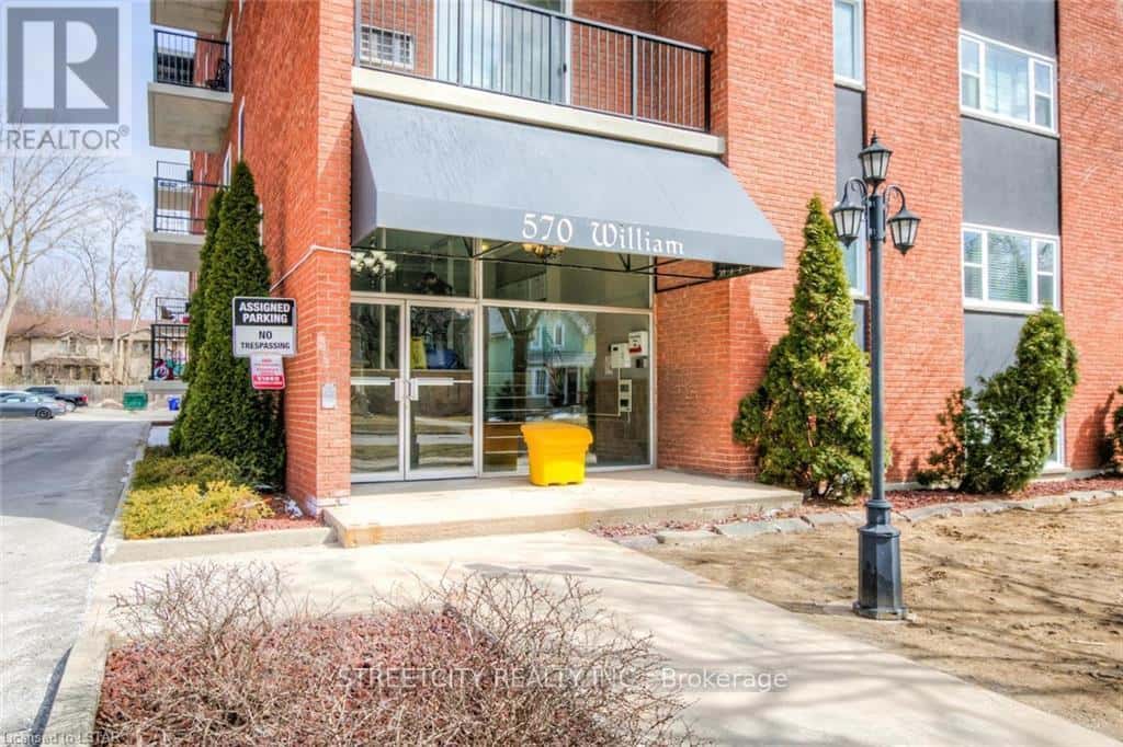 London East (East F) — London East (East F) - Photo 2 of 19