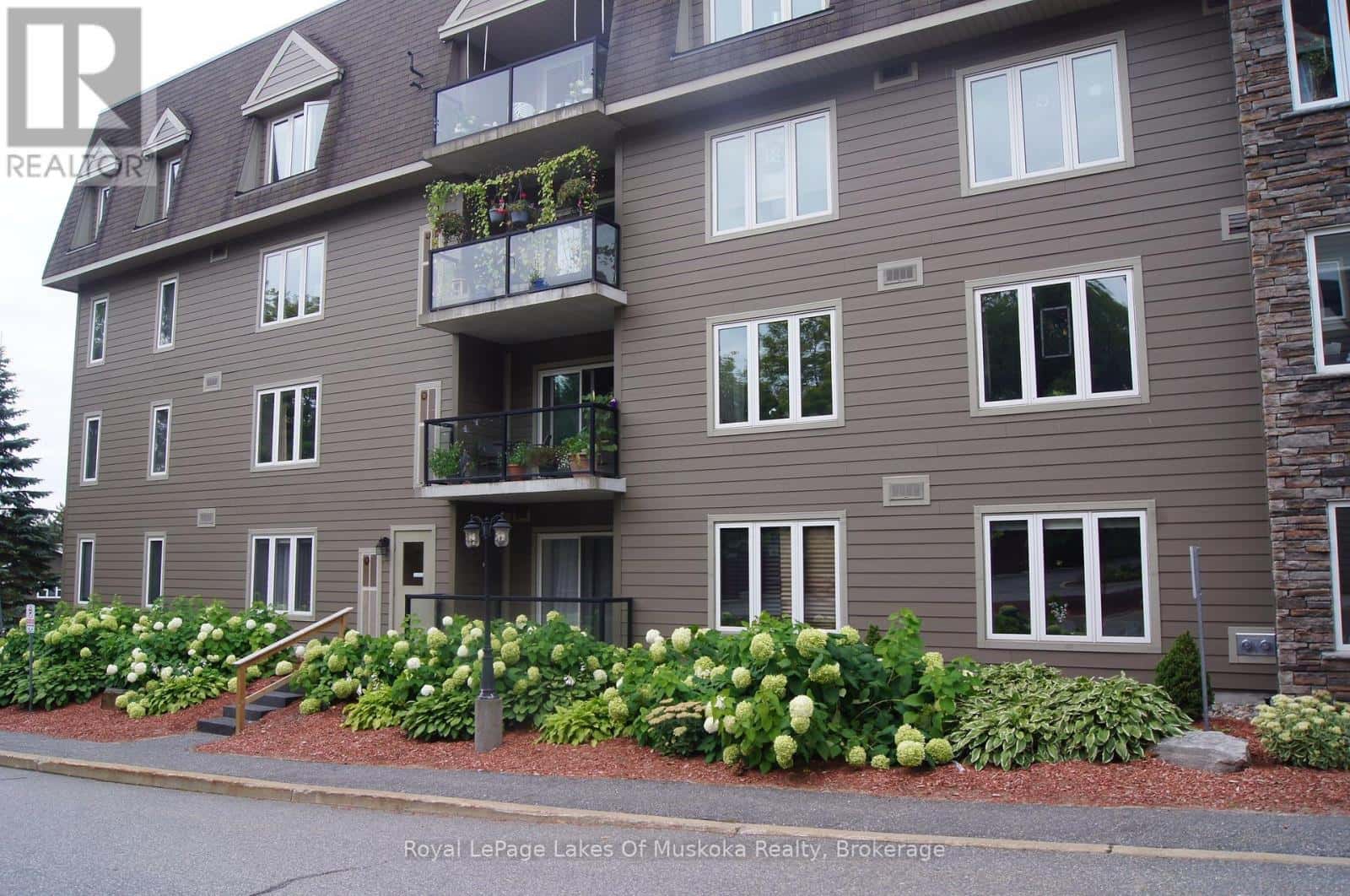 Huntsville (Chaffey) — Huntsville (Chaffey) - Photo 2 of 46