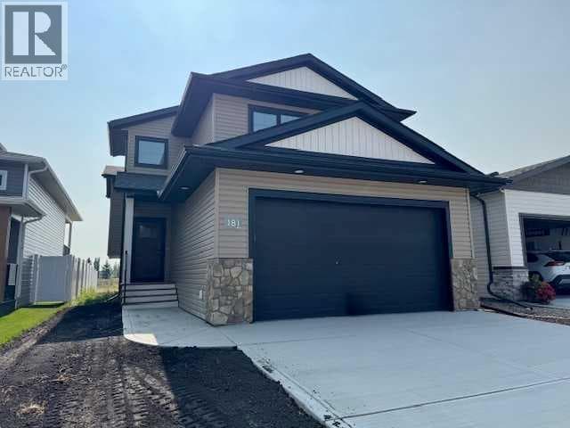 181 Norseman Close — Penhold, Alberta - Main photo