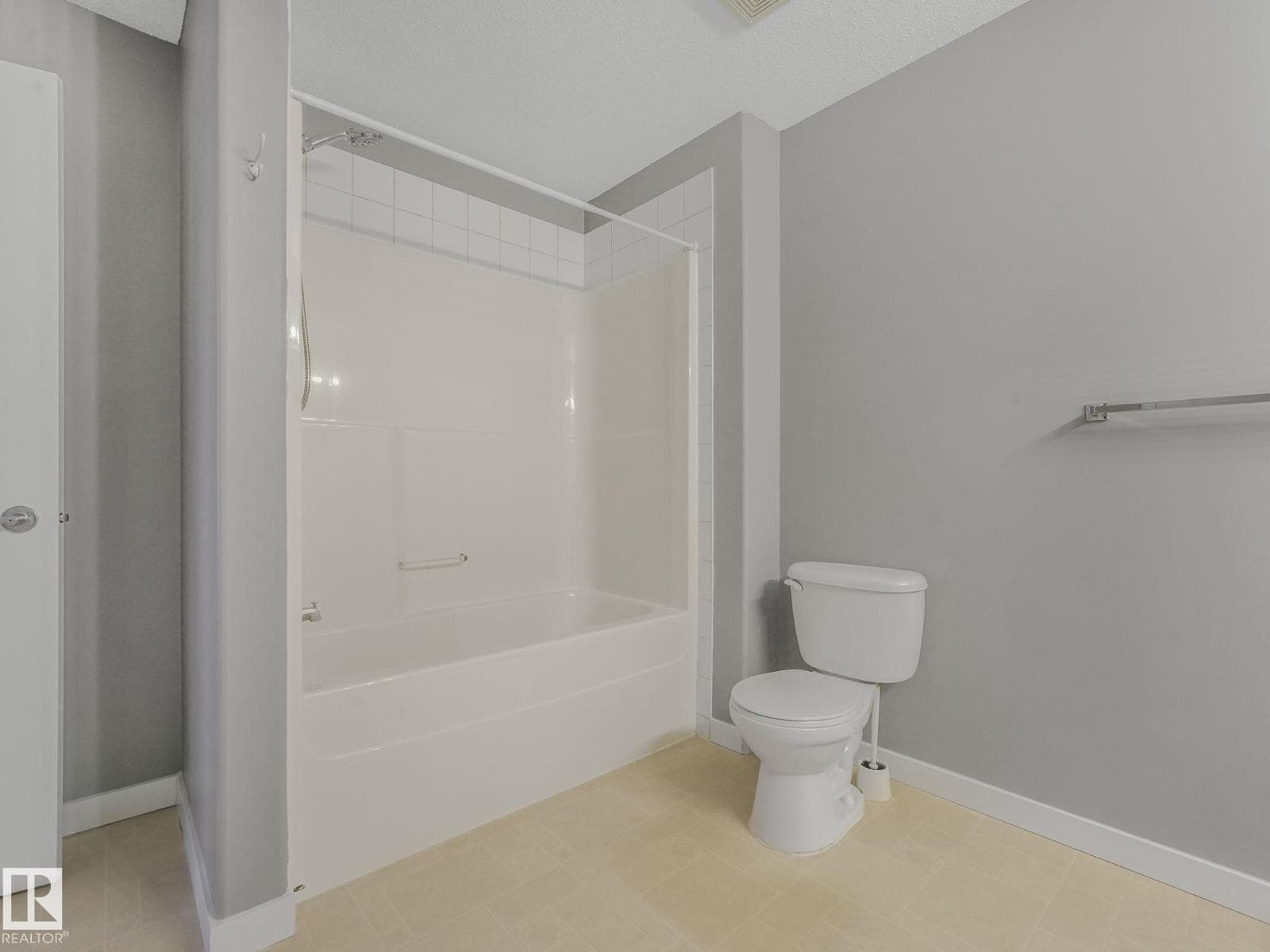 Edmonton — Edmonton - Main photo