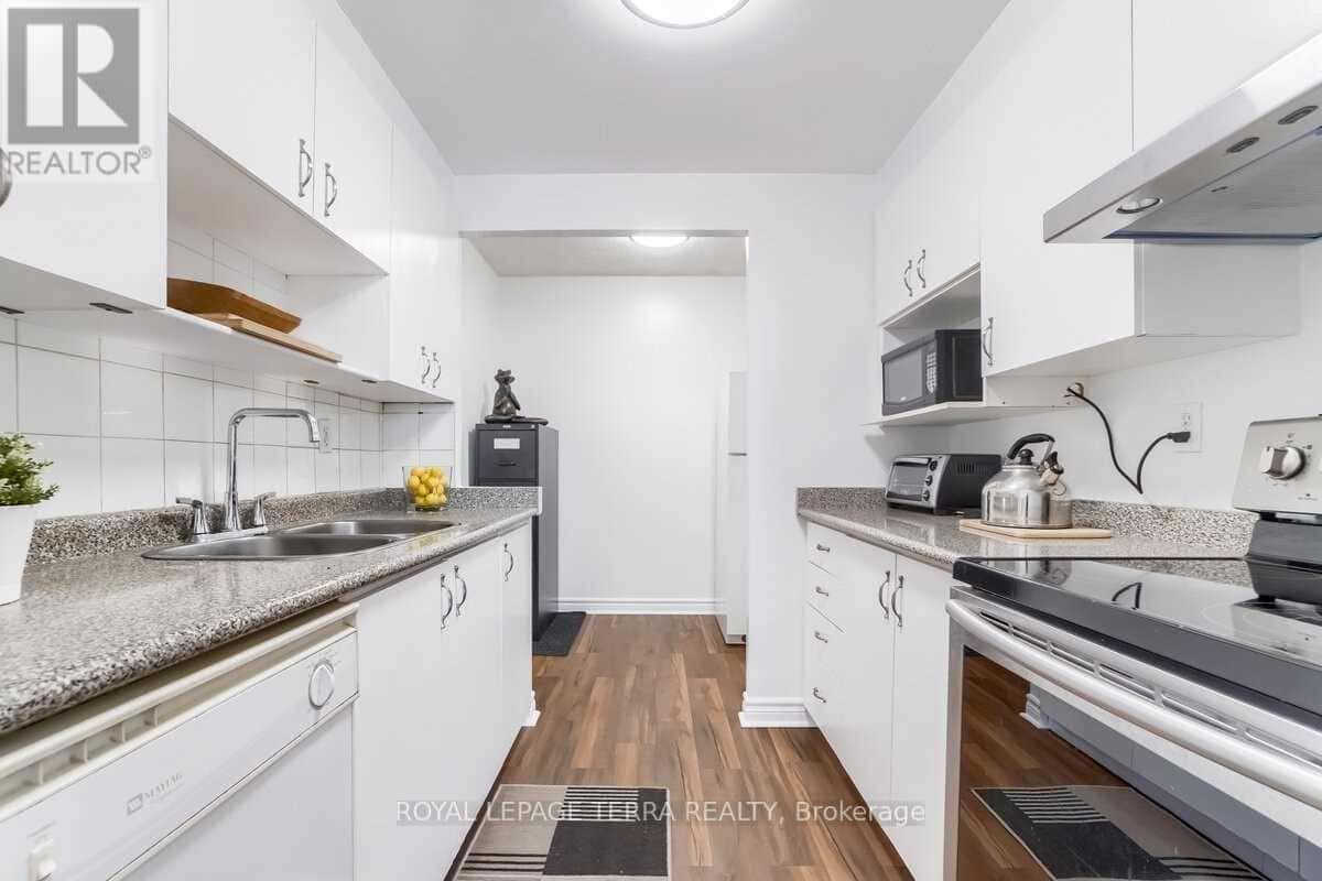 Brampton (Queen Street Corridor) — Brampton (Queen Street Corridor) - Photo 5 of 18