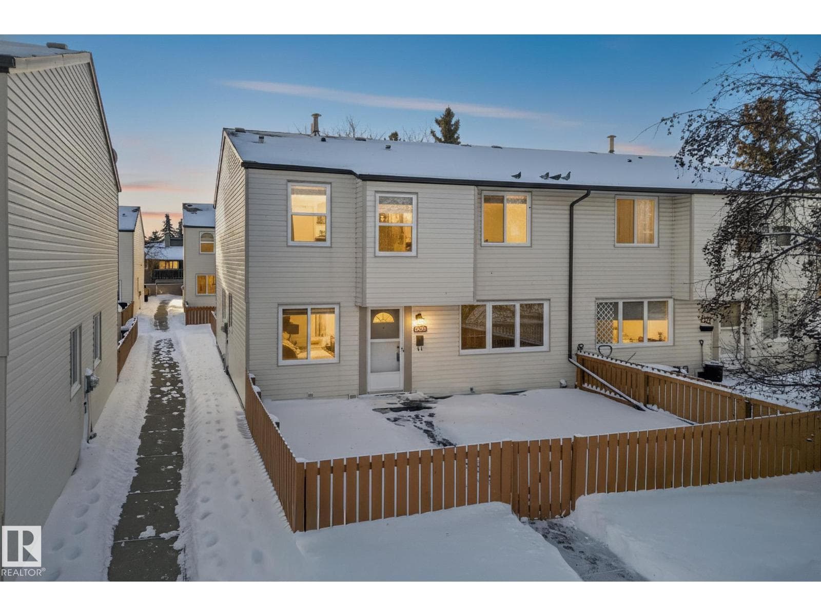 Edmonton — Edmonton - Main photo