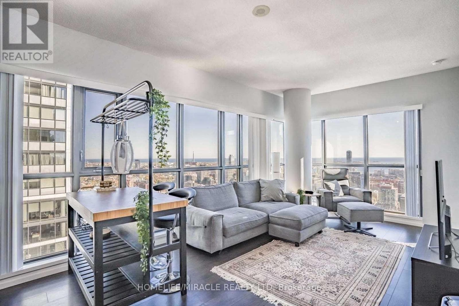 Toronto (Church-Yonge Corridor) — Toronto (Church-Yonge Corridor) - Main photo