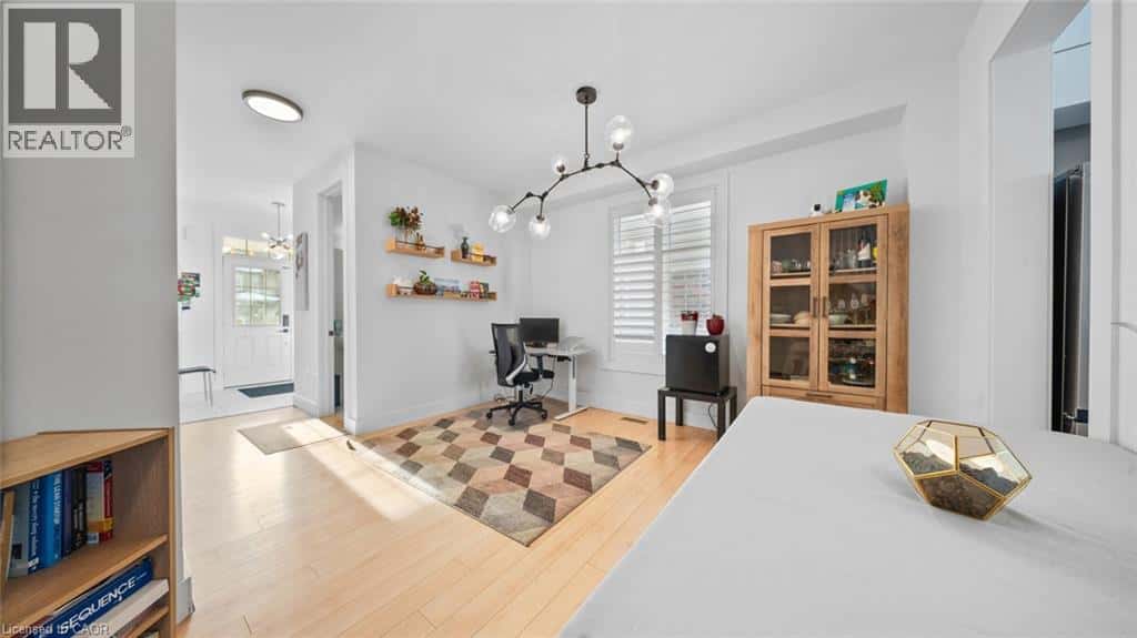 Brantford — Brantford - Photo 5 of 36