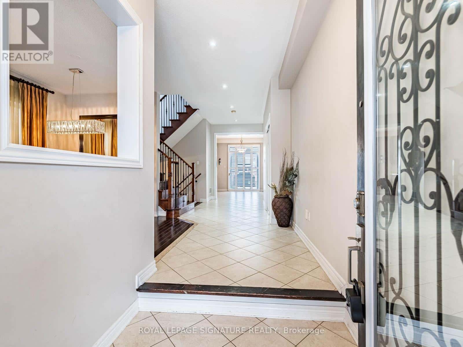 27 PERMAFROST DRIVE — Brampton (Sandringham-Wellington) - Photo 4 of 47