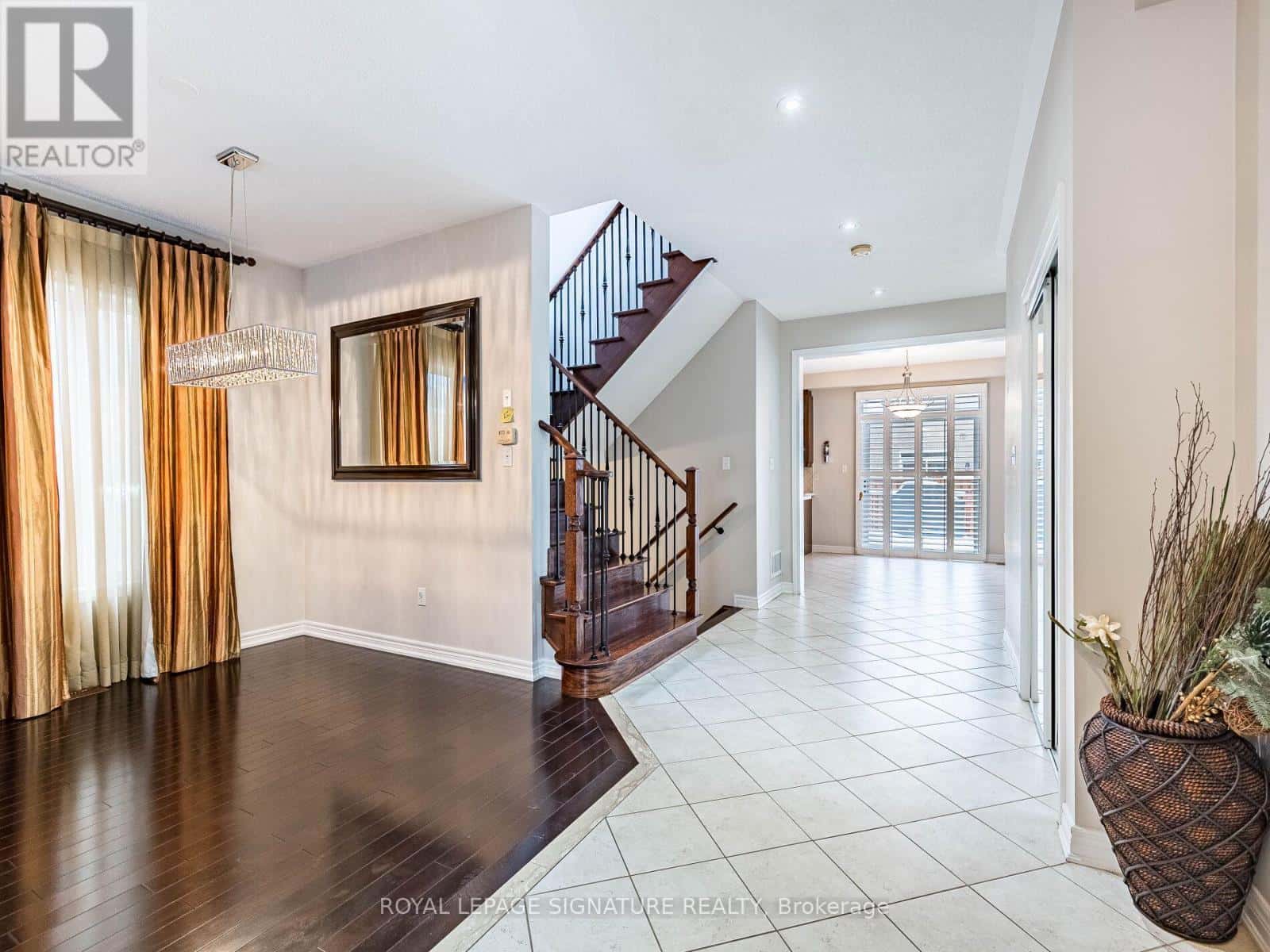 27 PERMAFROST DRIVE — Brampton (Sandringham-Wellington) - Photo 5 of 47