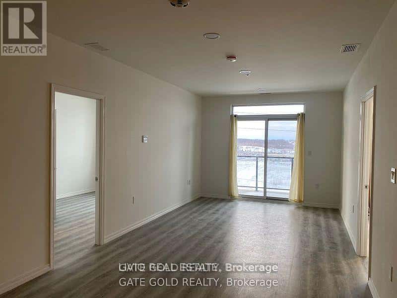 Guelph (Willow West/Sugarbush/West Acres) — Guelph (Willow West/Sugarbush/West Acres) - Photo 2 of 10