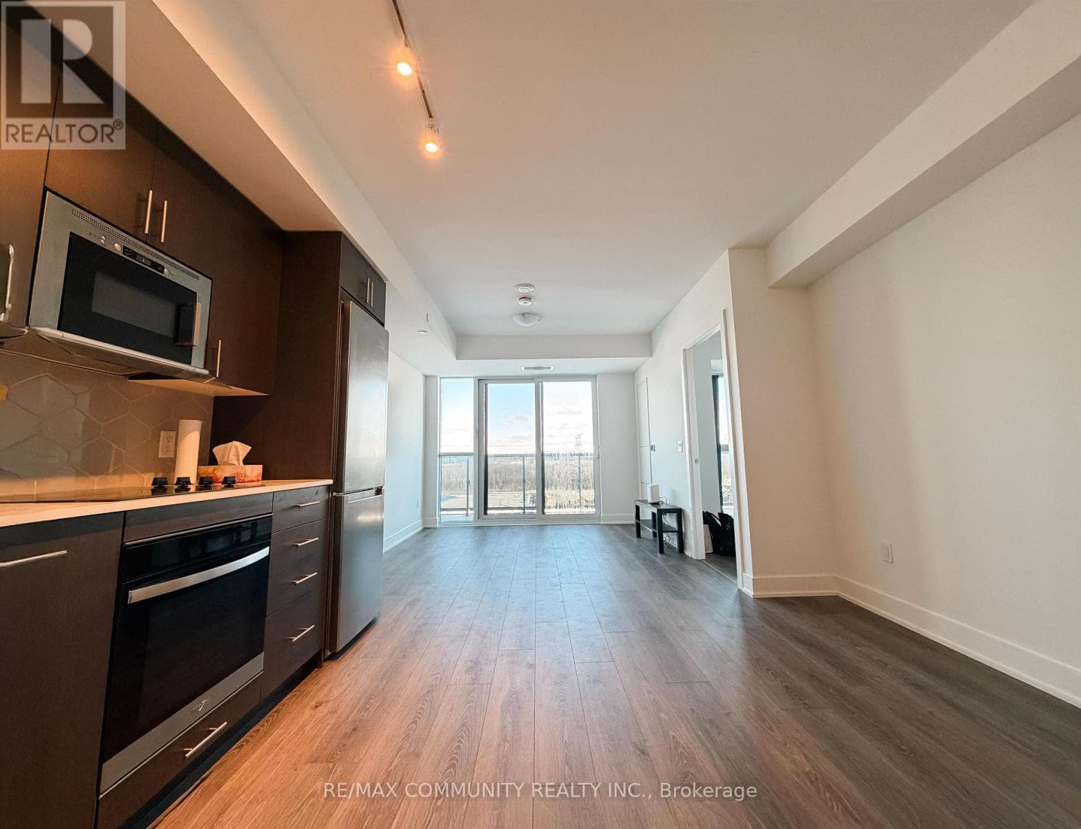 Oshawa (Windfields) — Oshawa (Windfields) - Main photo