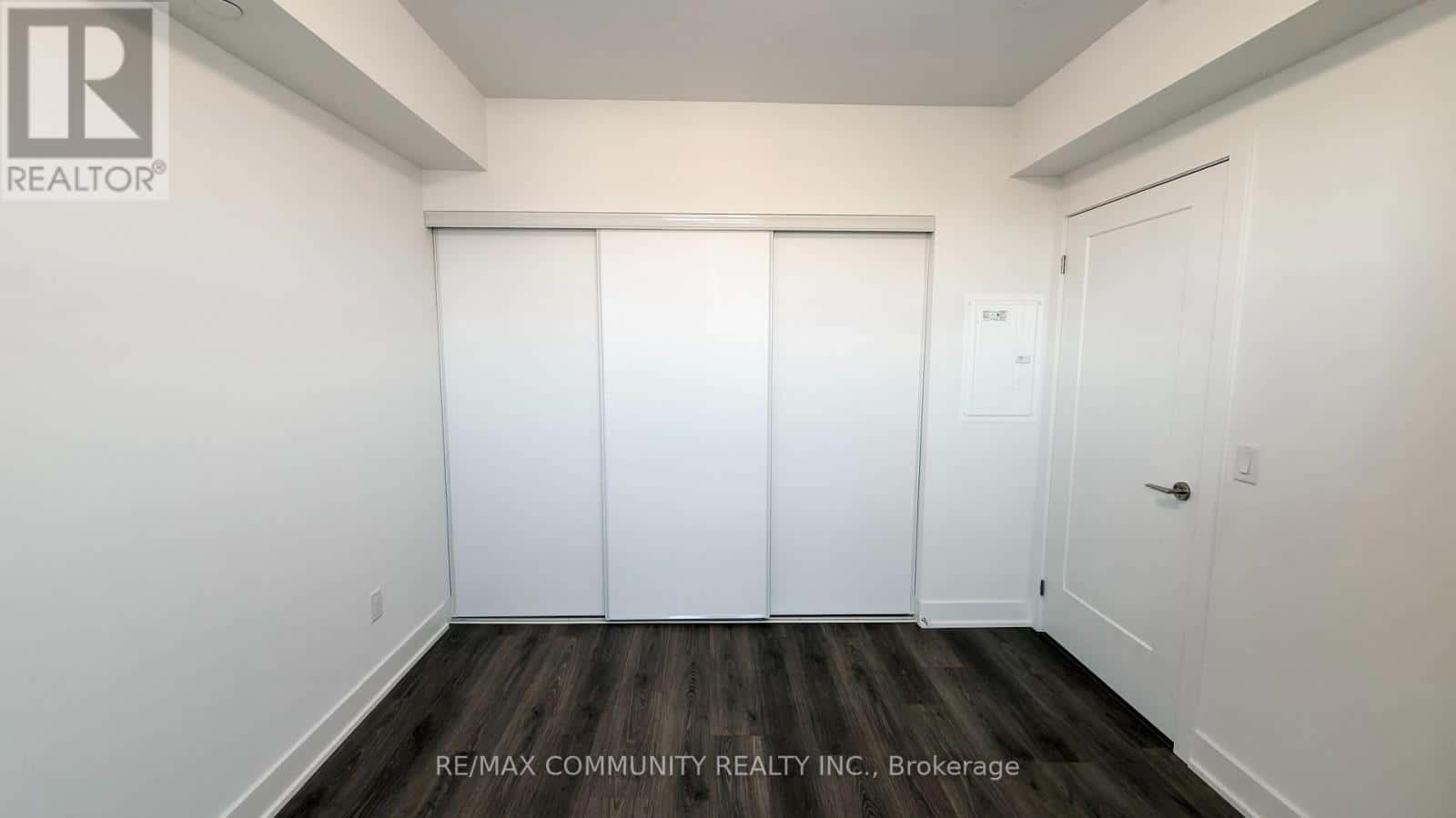 Oshawa (Windfields) — Oshawa (Windfields) - Photo 5 of 14