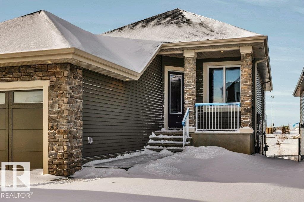 St. Albert — St. Albert - Main photo