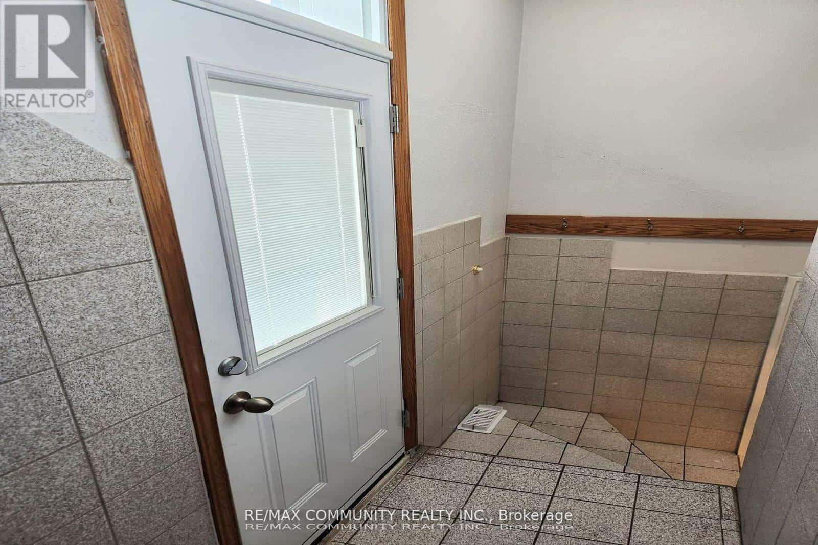 Whitby (Williamsburg) — Whitby (Williamsburg) - Photo 3 of 13