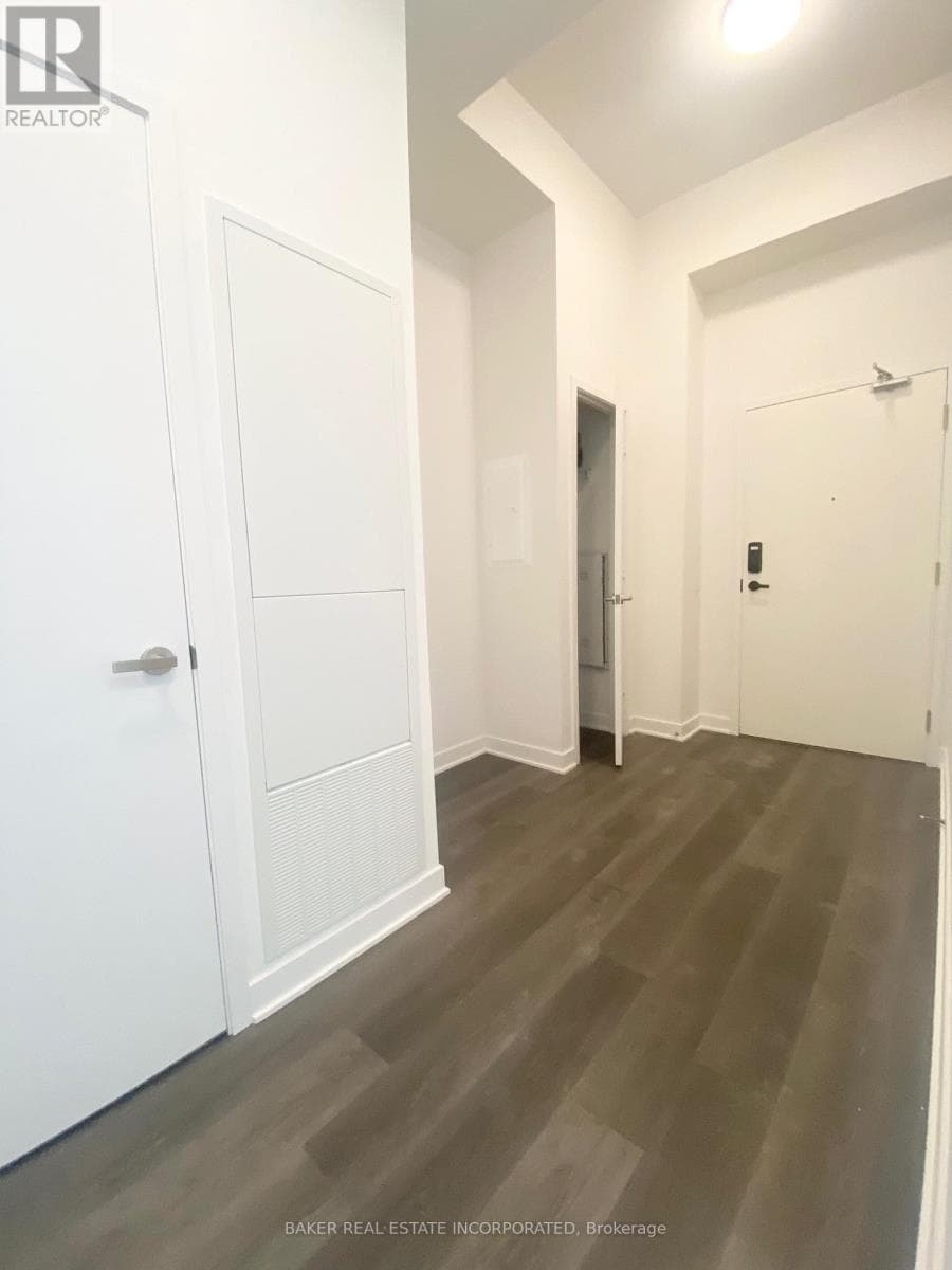 Mississauga (City Centre) — Mississauga (City Centre) - Main photo