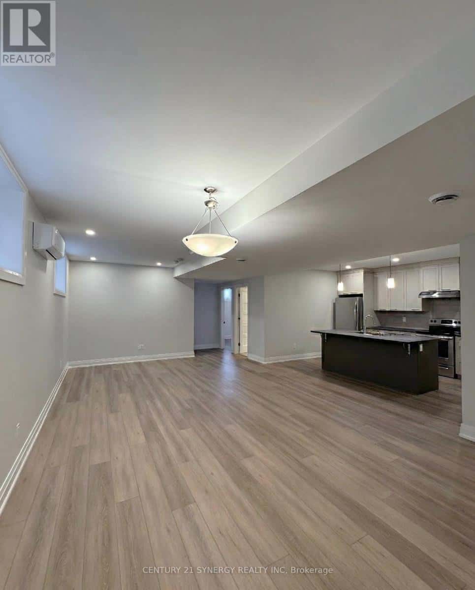 822 NAMUR STREET — Russell - Photo 4 of 11