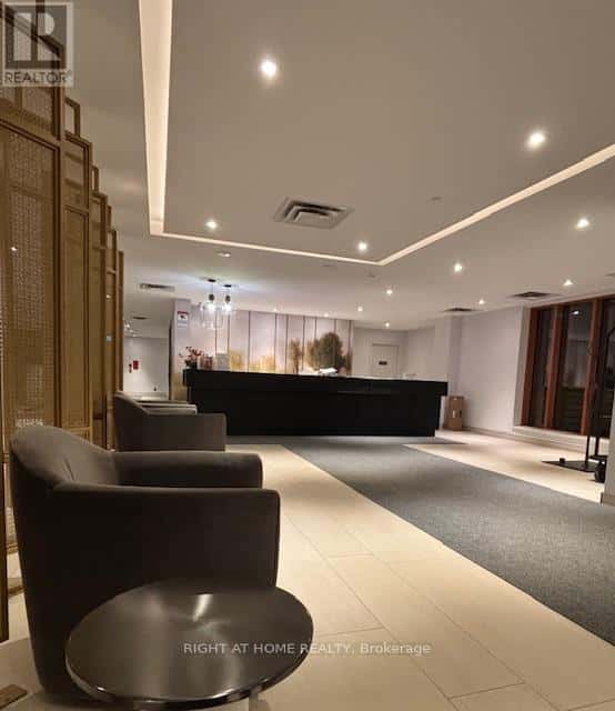 Vaughan (Beverley Glen) — Vaughan (Beverley Glen) - Photo 5 of 19