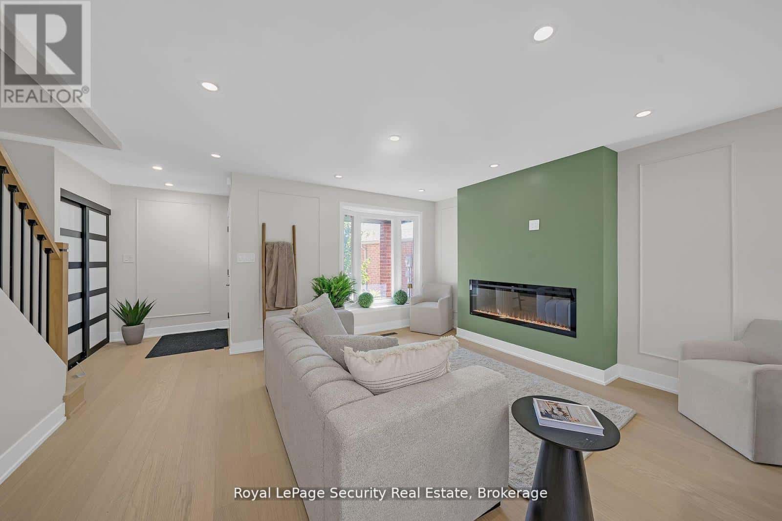 74 ANDREA LANE — Vaughan (East Woodbridge) - Photo 5 of 40