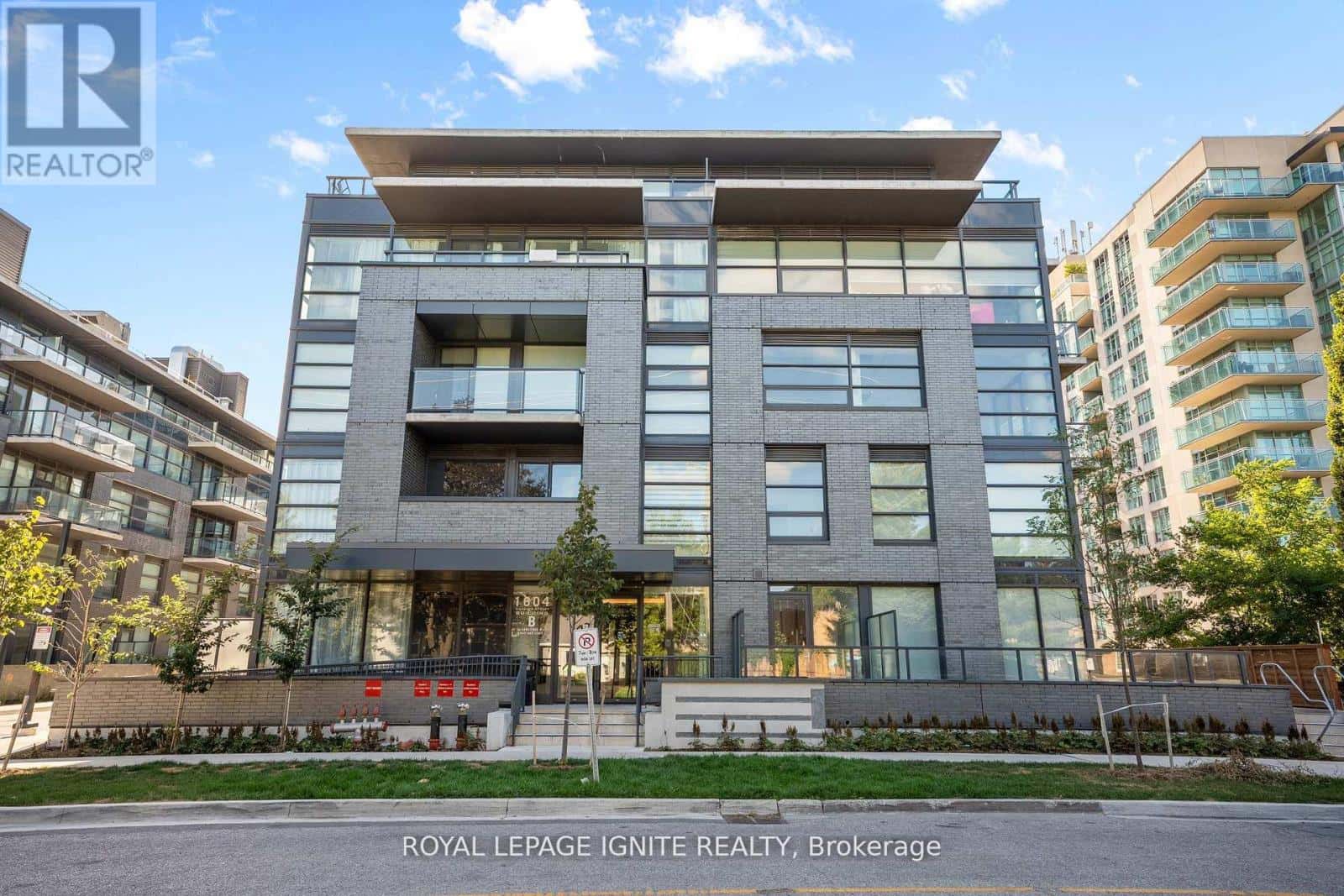 Whitby (Port Whitby) — Whitby (Port Whitby) - Photo 4 of 28