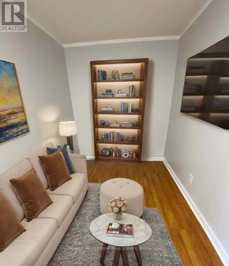 Mississauga (Erin Mills) — Mississauga (Erin Mills) - Photo 5 of 8