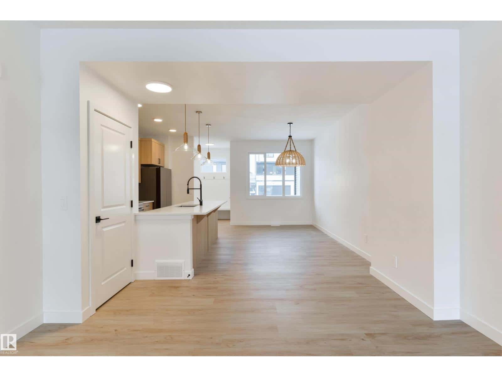 Spruce Grove — Spruce Grove - Photo 4 of 52