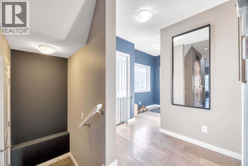 16 Legacy Reach Manor SE — Calgary, Alberta - Photo 4 of 39