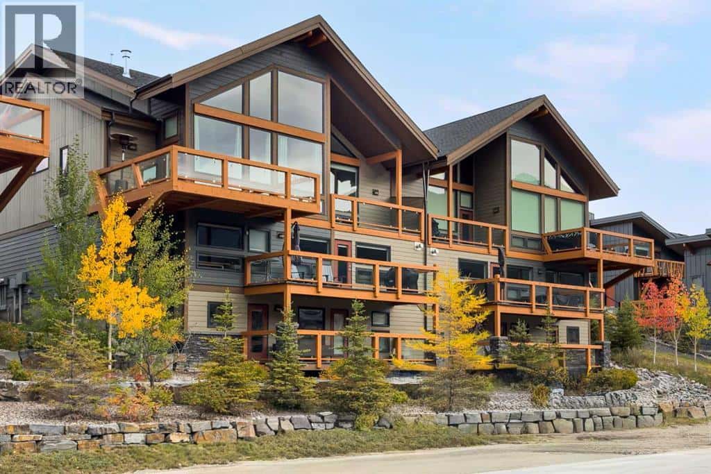 204, 105 Stewart Creek Rise SW — Canmore, Alberta - Photo 2 of 46