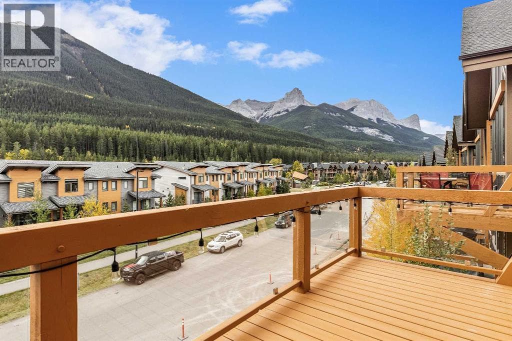 204, 105 Stewart Creek Rise SW — Canmore, Alberta - Main photo