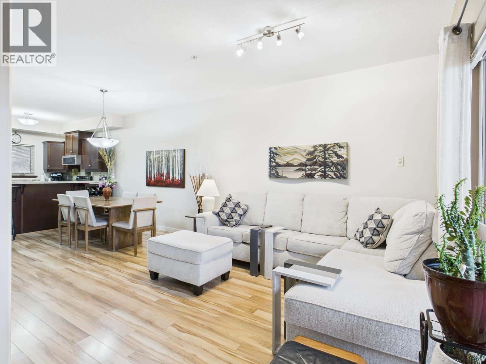 4300 44TH Avenue Unit# 114 — Osoyoos, British Columbia - Photo 4 of 38