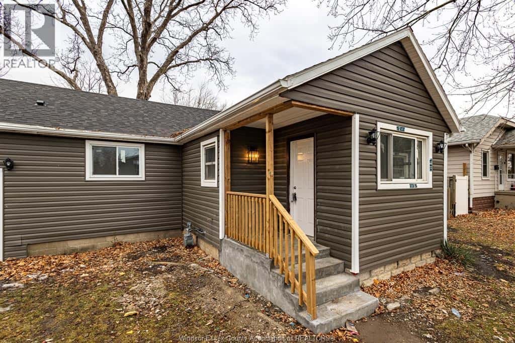 Windsor — Windsor - Photo 4 of 23