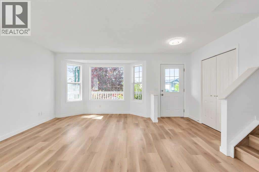 1149 Martindale Boulevard NE — Calgary, Alberta - Photo 5 of 40