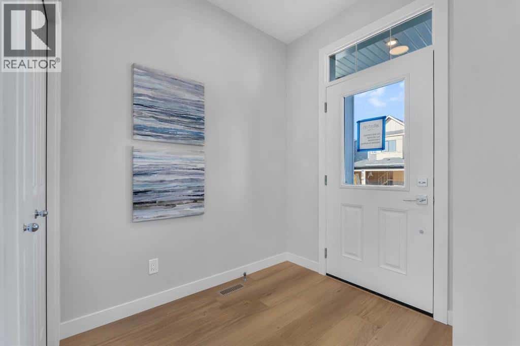 Crossfield — Crossfield - Photo 2 of 36