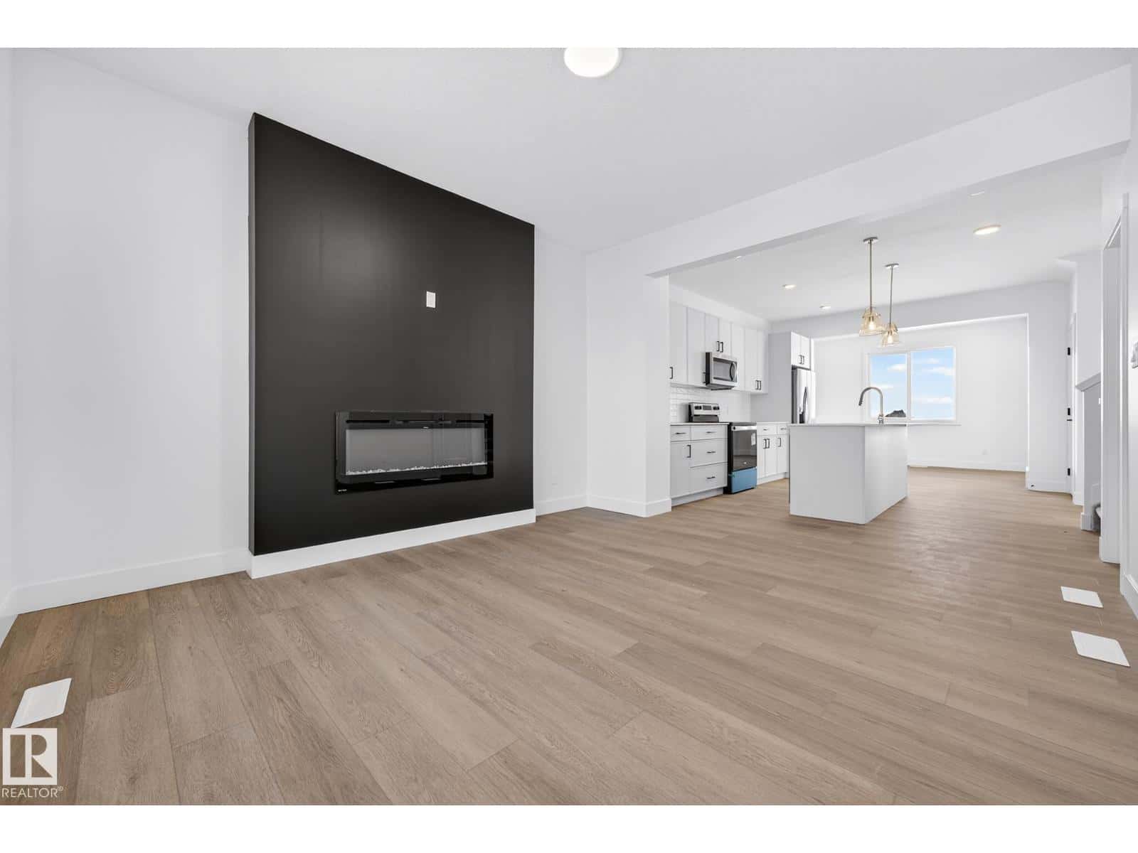 Morinville — Morinville - Photo 4 of 38