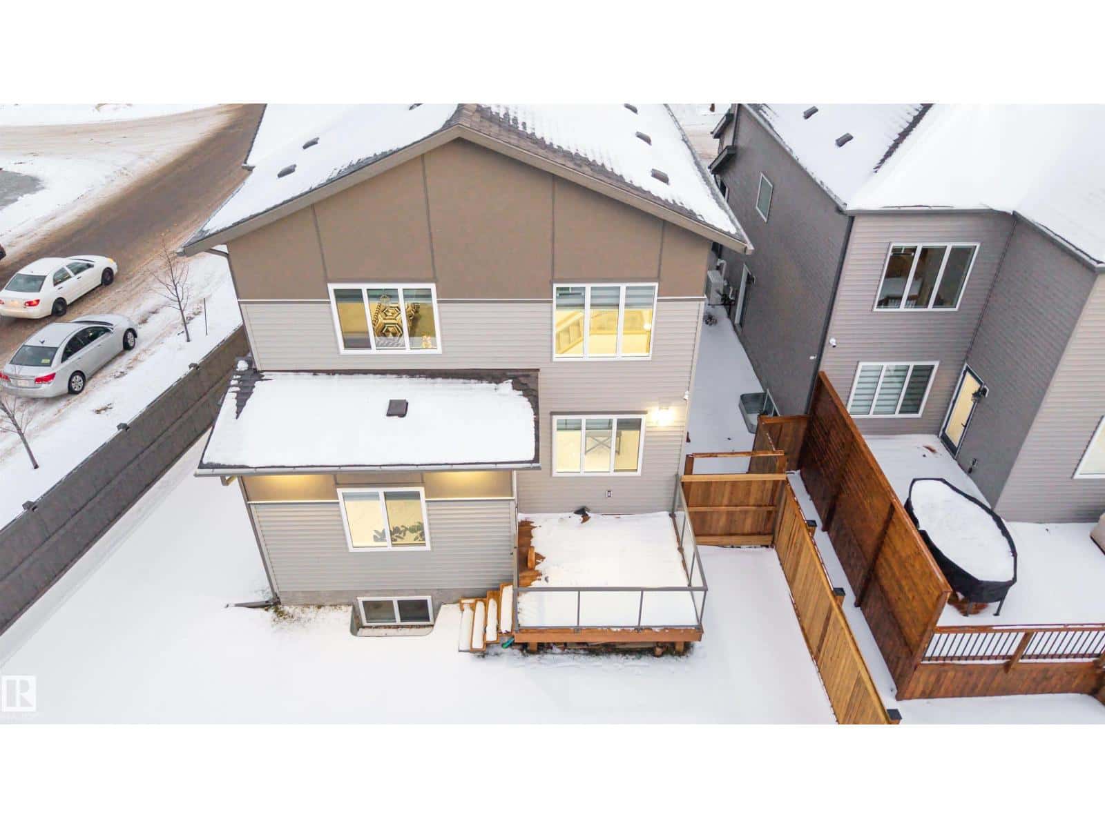 Edmonton — Edmonton - Photo 2 of 50