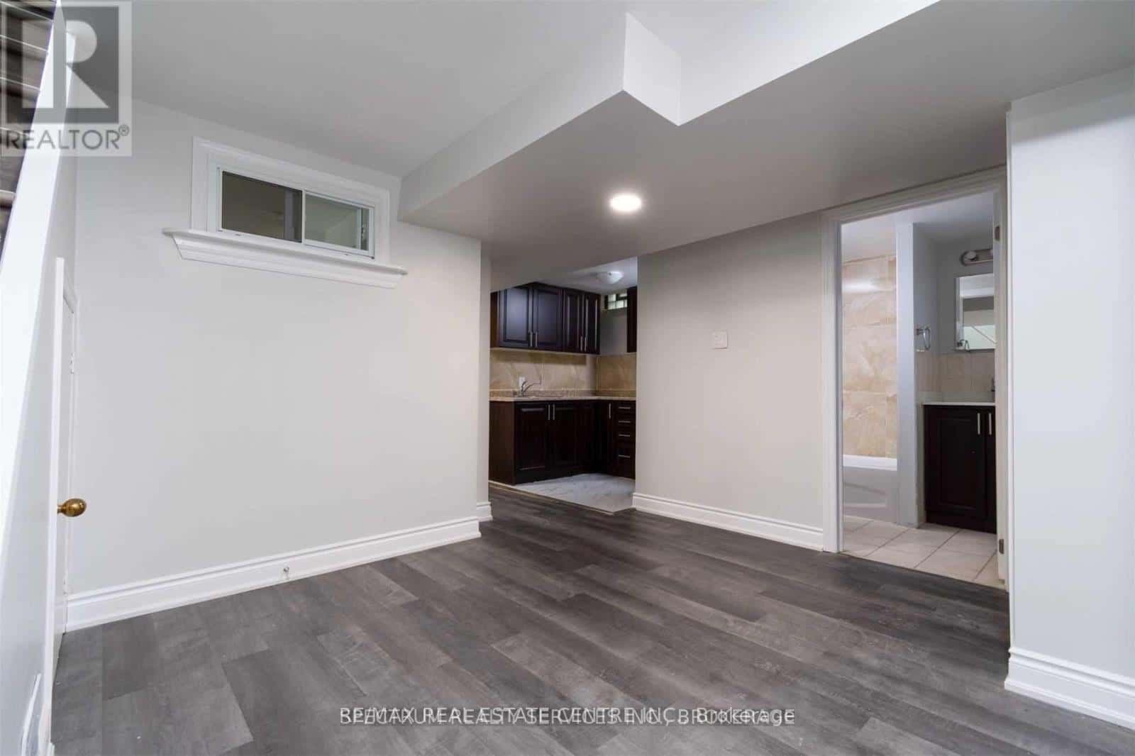 Brampton (Fletcher's West) — Brampton (Fletcher's West) - Photo 4 of 5