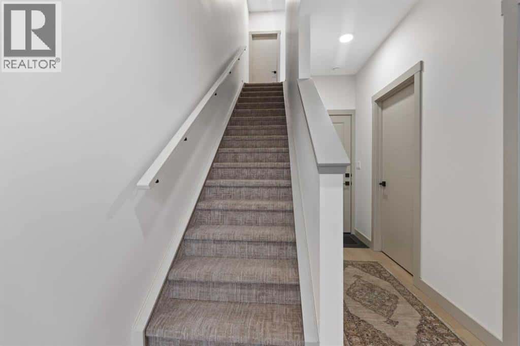 Calgary — Calgary - Photo 5 of 34