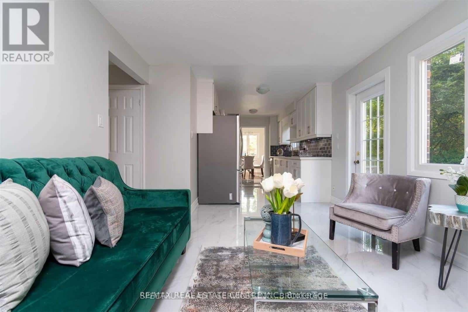 Brampton (Fletcher's West) — Brampton (Fletcher's West) - Photo 2 of 20