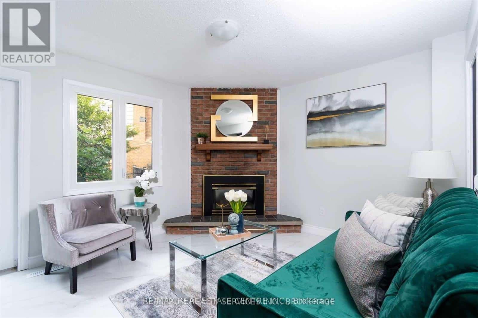 Brampton (Fletcher's West) — Brampton (Fletcher's West) - Photo 3 of 20